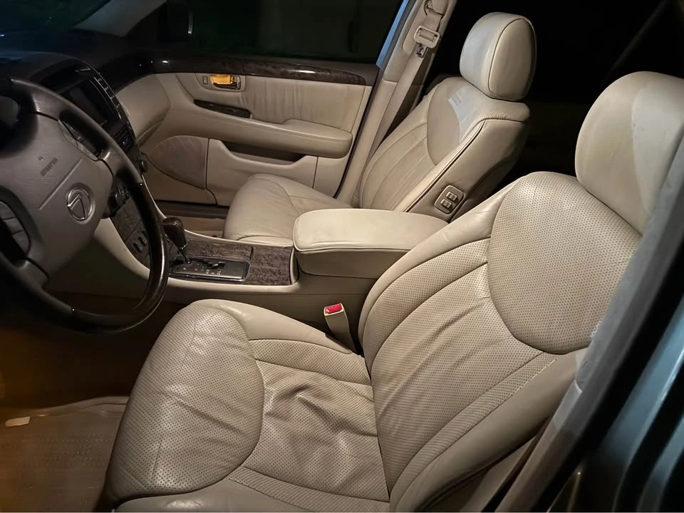 2002 Lexus LS 3rd Gen - Image 16 of 19