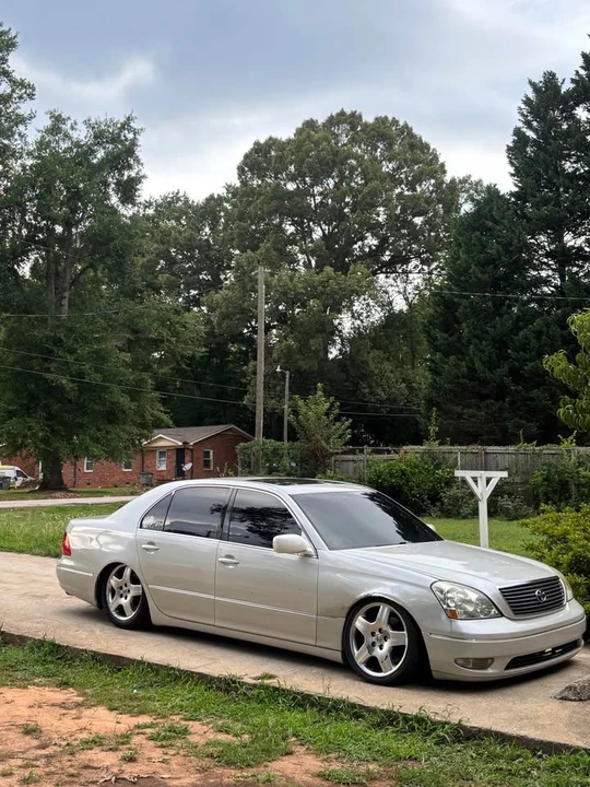2002 Lexus LS 3rd Gen - Image 6 of 6