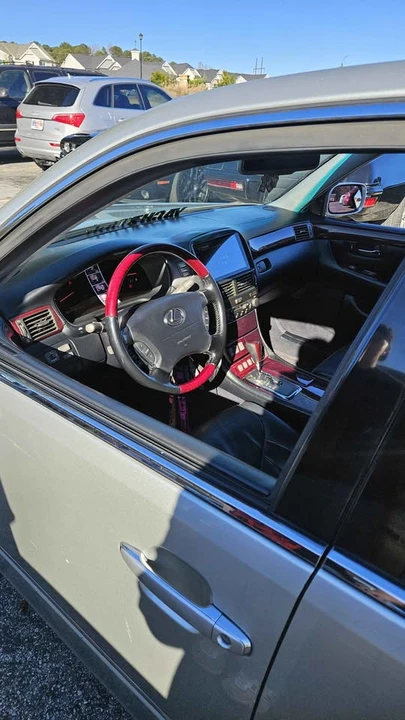 2002 Lexus LS 3rd Gen - Image 6 of 6