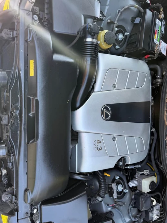 2002 Lexus LS 3rd Gen - Image 18 of 18