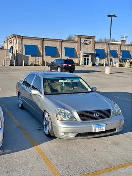 2002 Lexus LS 430 Sedan 4D