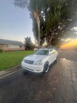 2002 Lexus LS 430 Sedan 4D