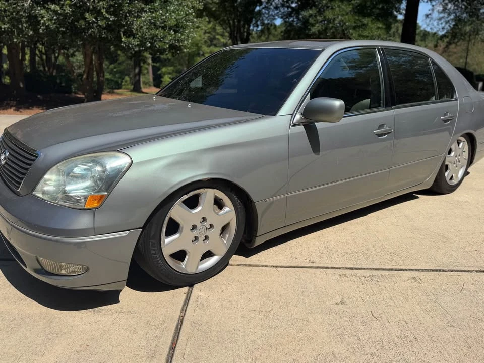 2002 Lexus LS 3rd Gen - Image 2 of 18