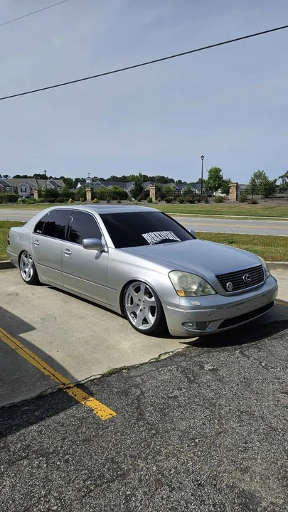 2002 Lexus LS 3rd Gen - Image 4 of 6