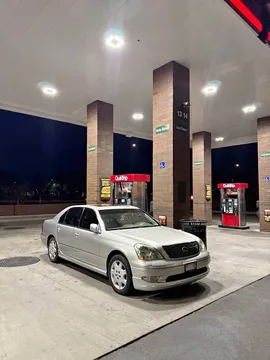 2002 Lexus LS 430 Sedan 4D