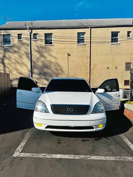 2002 Lexus LS 430 Sedan 4D