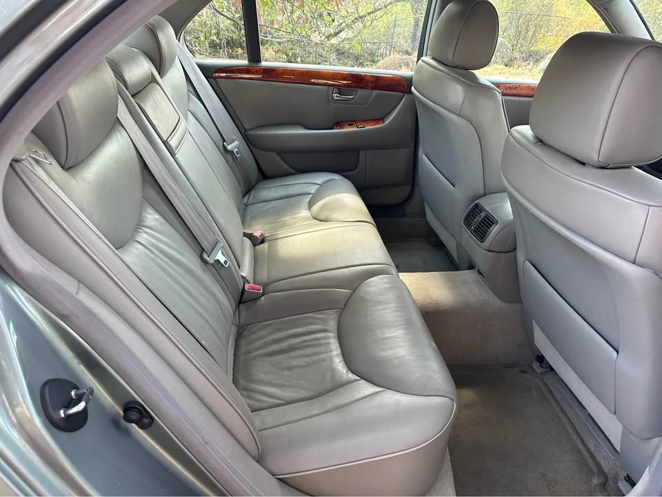 2002 Lexus LS 3rd Gen - Image 4 of 12