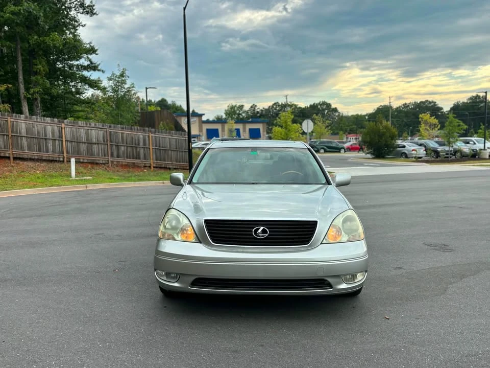 2002 Lexus LS 3rd Gen - Image 6 of 17