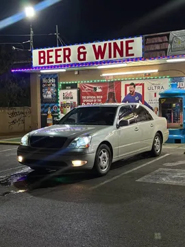2002 Lexus LS 430 Sedan 4D