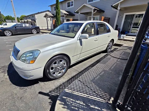 2002 Lexus LS 430 Sedan 4D