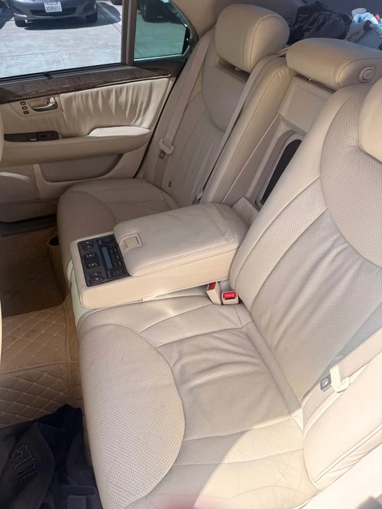 2002 Lexus LS 3rd Gen - Image 7 of 10