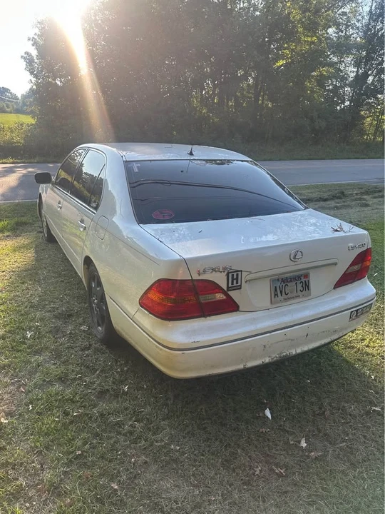 2002 Lexus LS 3rd Gen - Image 7 of 12