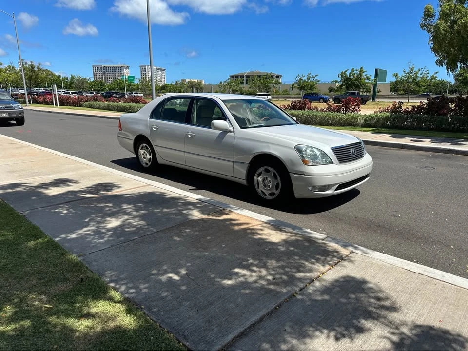 2002 Lexus LS 3rd Gen - Image 4 of 12