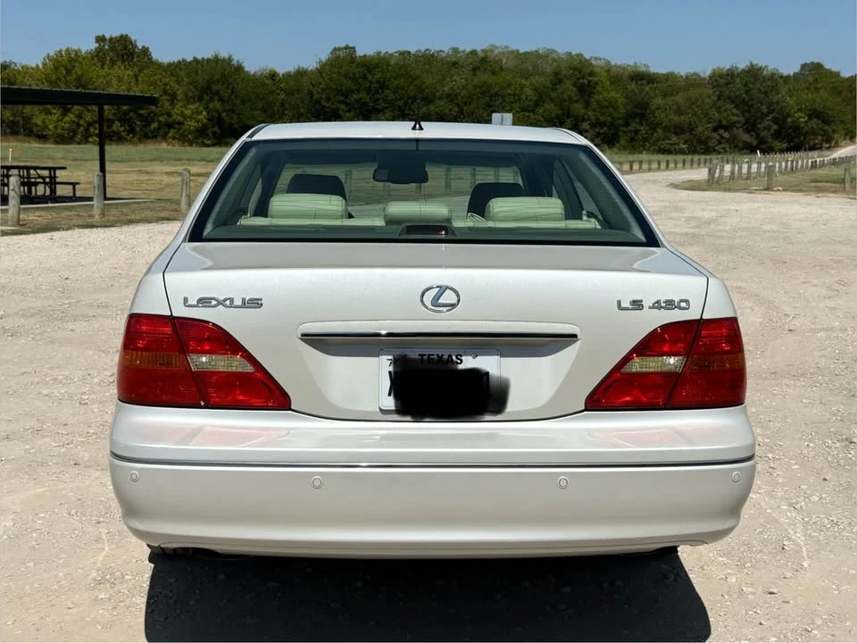 2002 Lexus LS 3rd Gen - Image 4 of 20