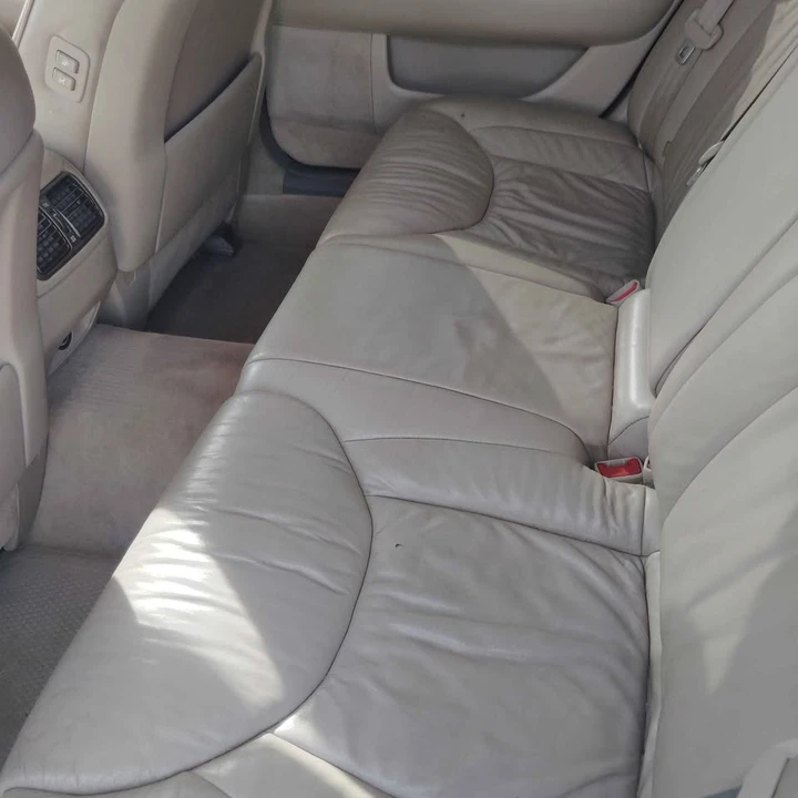 2002 Lexus LS 3rd Gen - Image 12 of 12