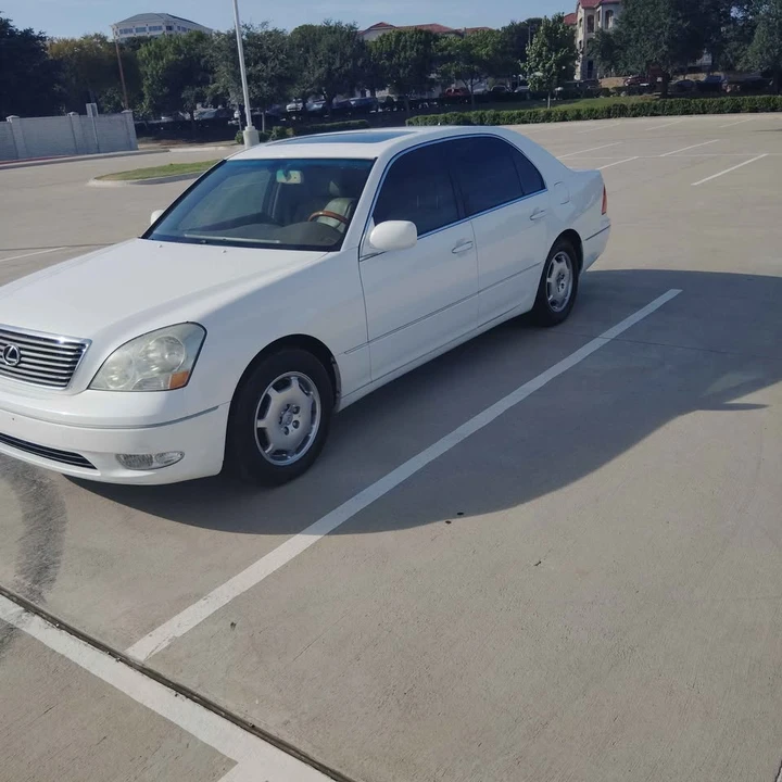 2002 Lexus LS 3rd Gen - Image 2 of 12