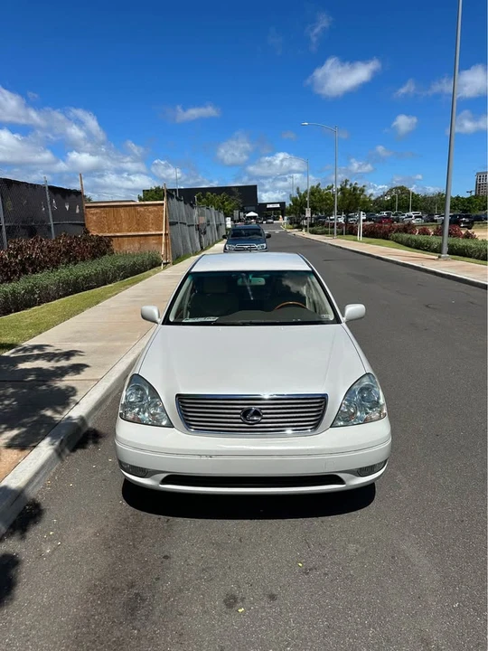 2002 Lexus LS 3rd Gen - Image 3 of 12