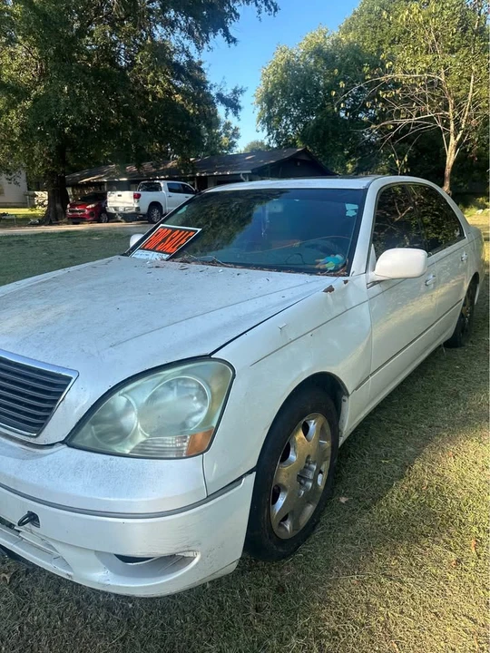 2002 Lexus LS 3rd Gen - Image 5 of 12