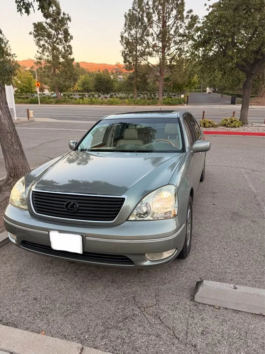 2002 Lexus LS 3rd Gen - Image 6 of 6