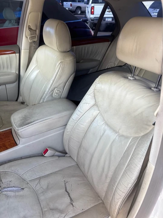 2002 Lexus LS 3rd Gen - Image 6 of 9