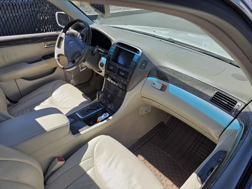2002 Lexus LS 3rd Gen - Image 14 of 20