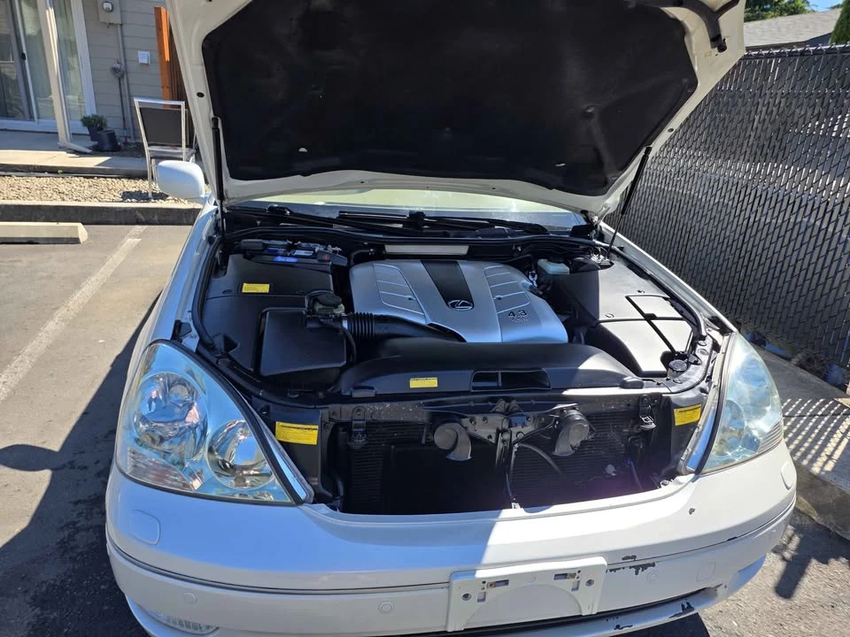 2002 Lexus LS 3rd Gen - Image 9 of 20