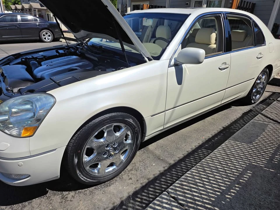 2002 Lexus LS 3rd Gen - Image 13 of 20