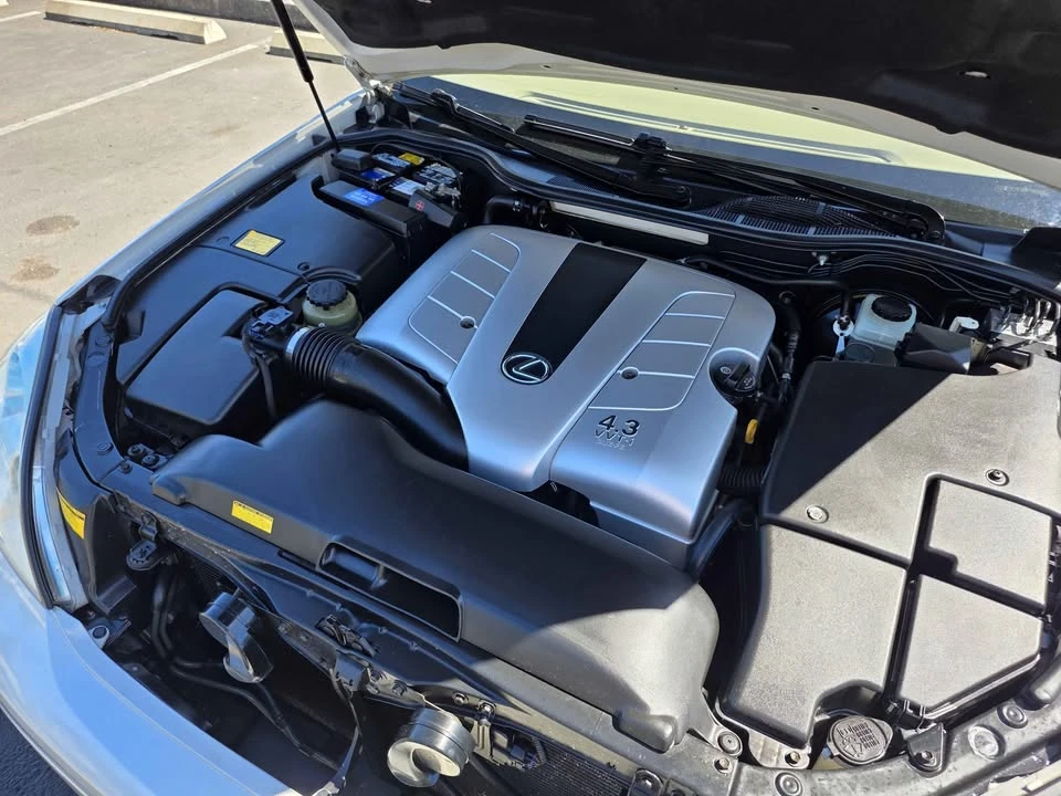 2002 Lexus LS 3rd Gen - Image 11 of 20