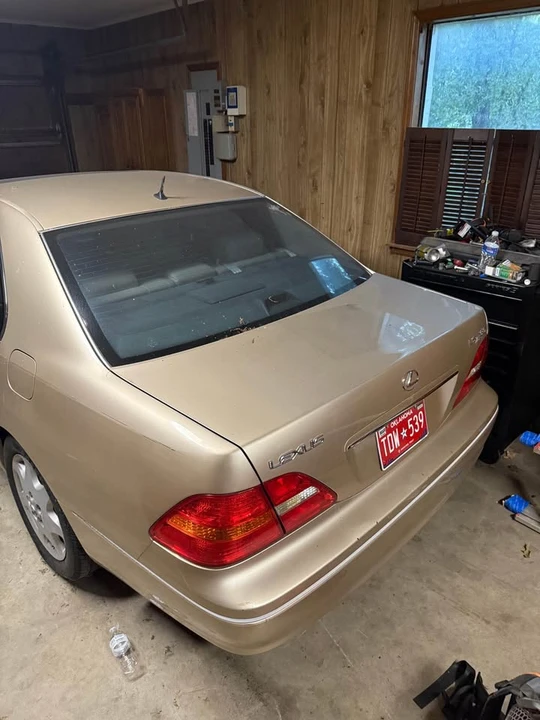 2002 Lexus LS 3rd Gen - Image 6 of 7