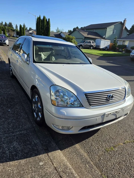 2002 Lexus LS 3rd Gen - Image 5 of 20