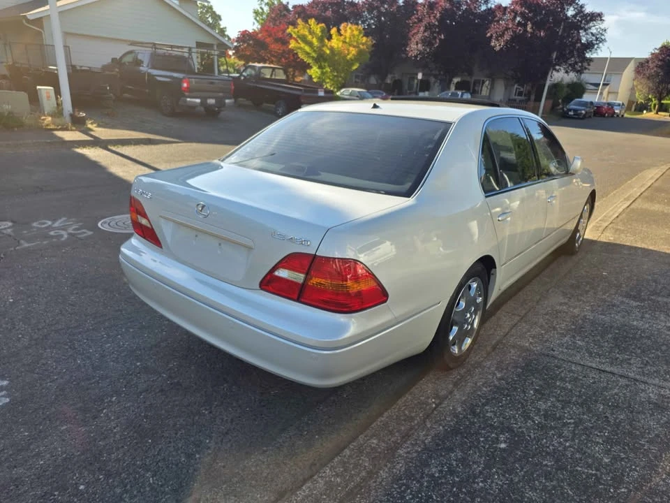 2002 Lexus LS 3rd Gen - Image 4 of 20