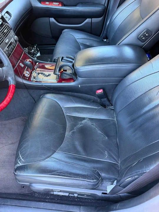 2002 Lexus LS 3rd Gen - Image 3 of 5