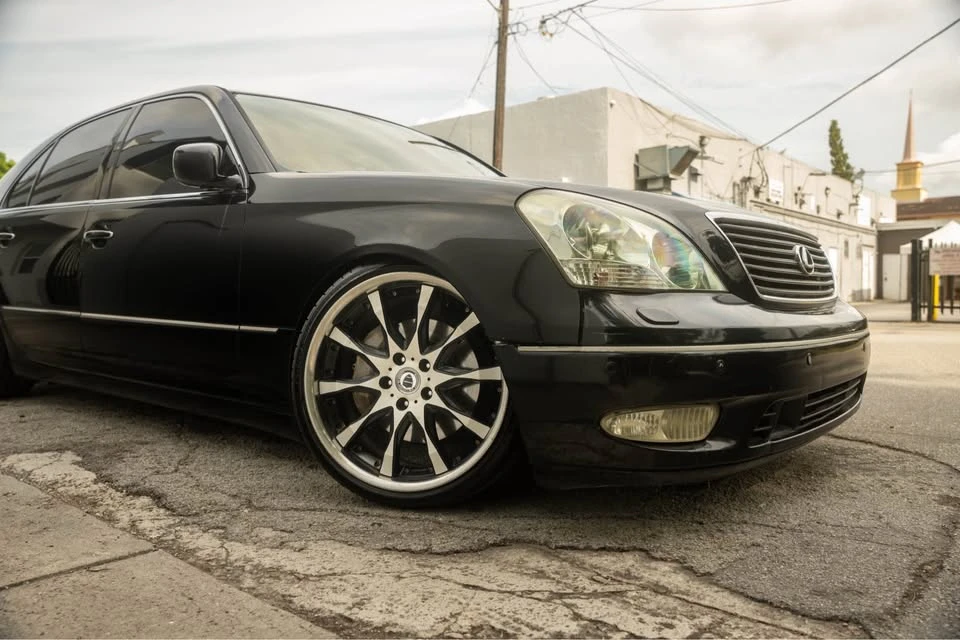 2002 Lexus LS 3rd Gen - Image 5 of 20