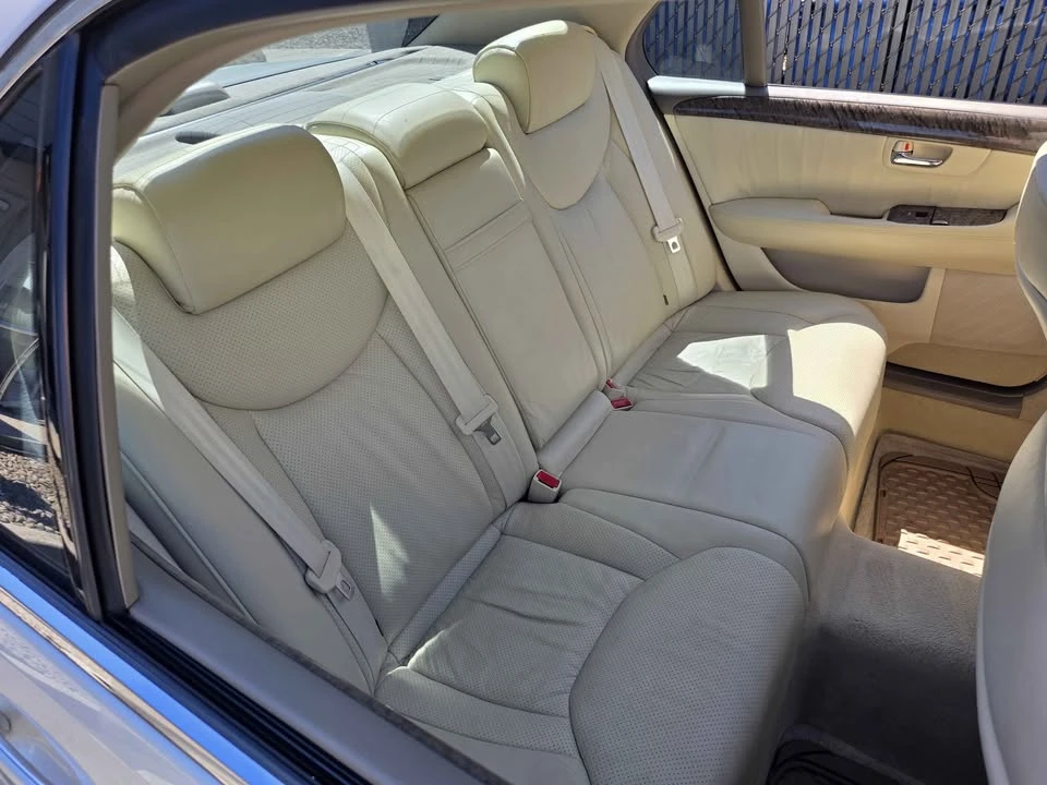 2002 Lexus LS 3rd Gen - Image 7 of 20