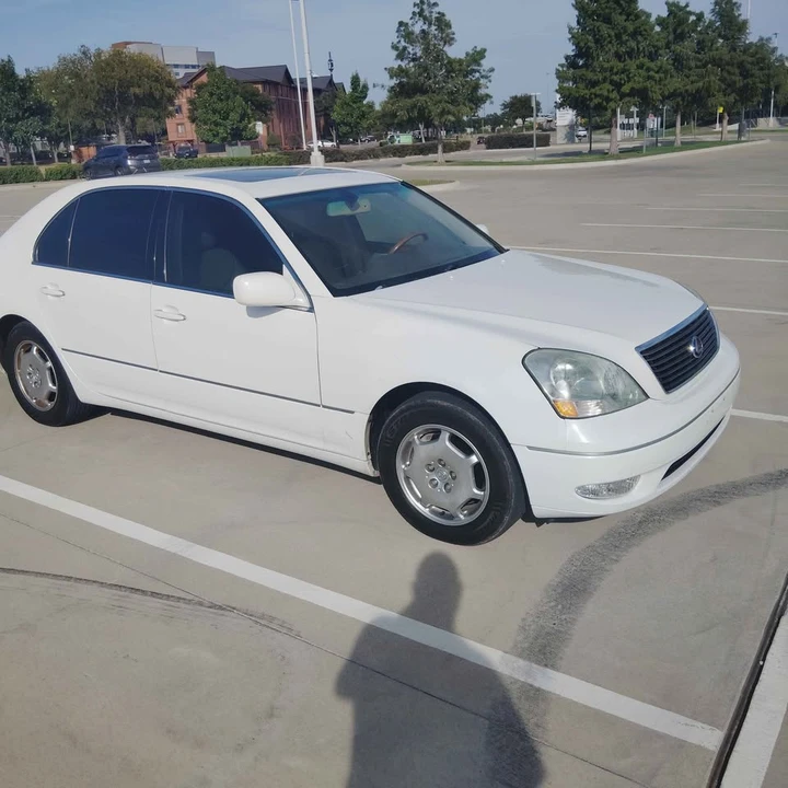 2002 Lexus LS 3rd Gen - Image 3 of 12