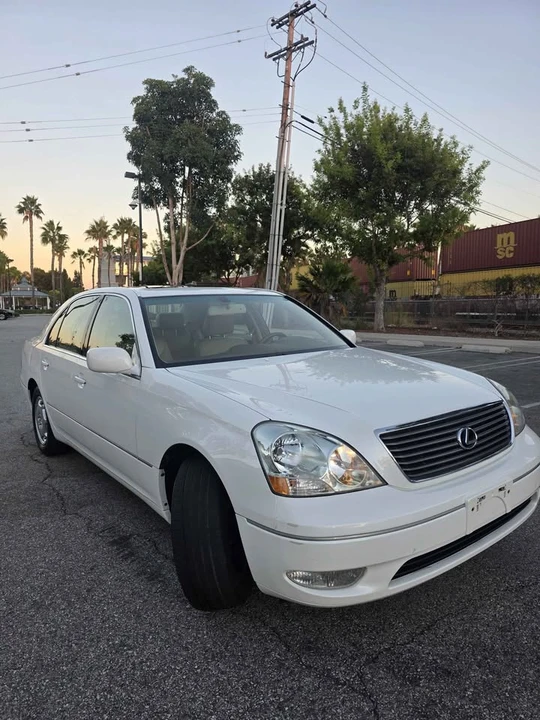2002 Lexus LS 3rd Gen - Image 2 of 18