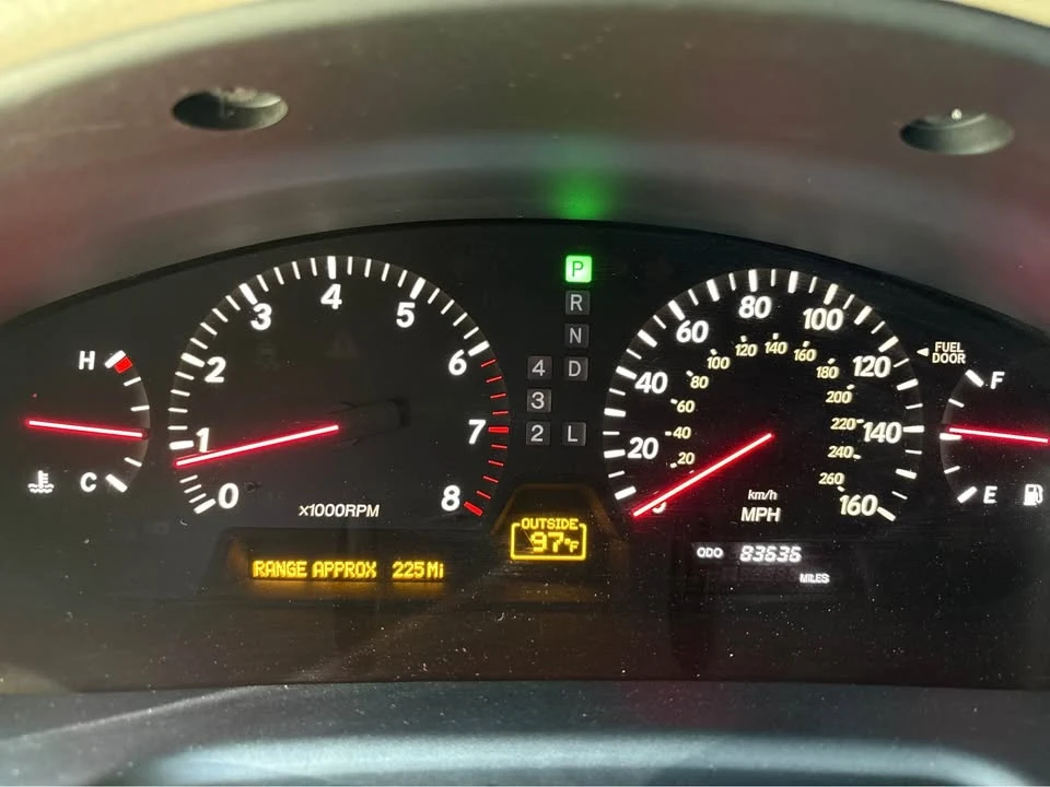 2002 Lexus LS 3rd Gen - Image 17 of 20