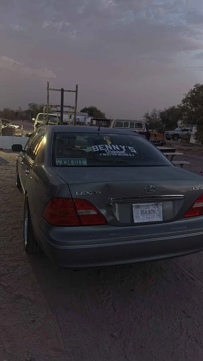 2002 Lexus LS 3rd Gen - Image 7 of 10