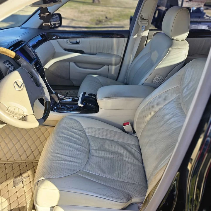 2002 Lexus LS 3rd Gen - Image 12 of 15