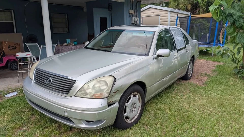 2002 Lexus LS 3rd Gen - Image 3 of 4