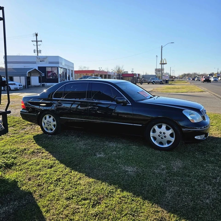 2002 Lexus LS 3rd Gen - Image 7 of 15