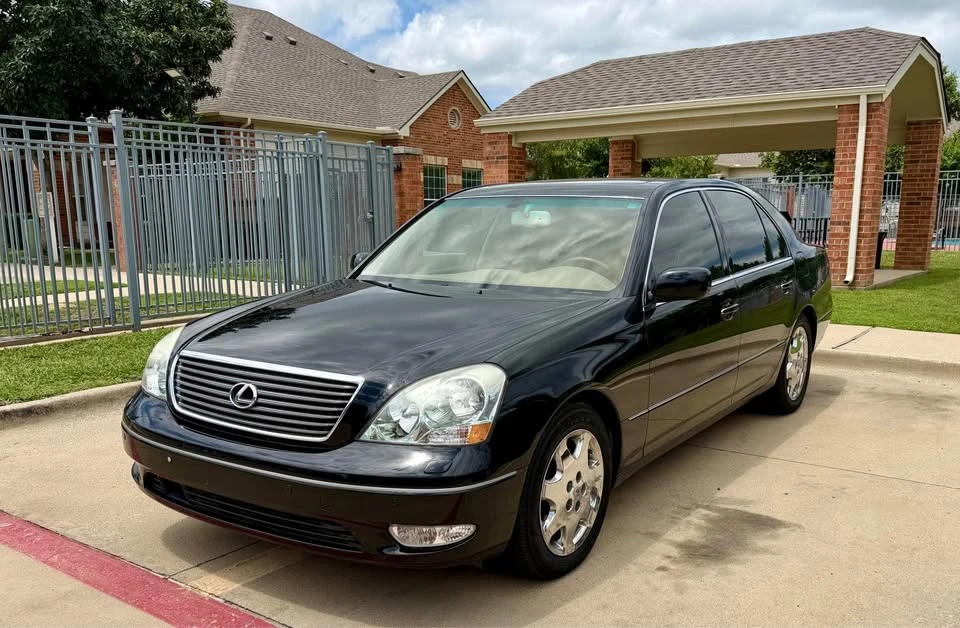 2002 Lexus LS 3rd Gen - Image 2 of 8