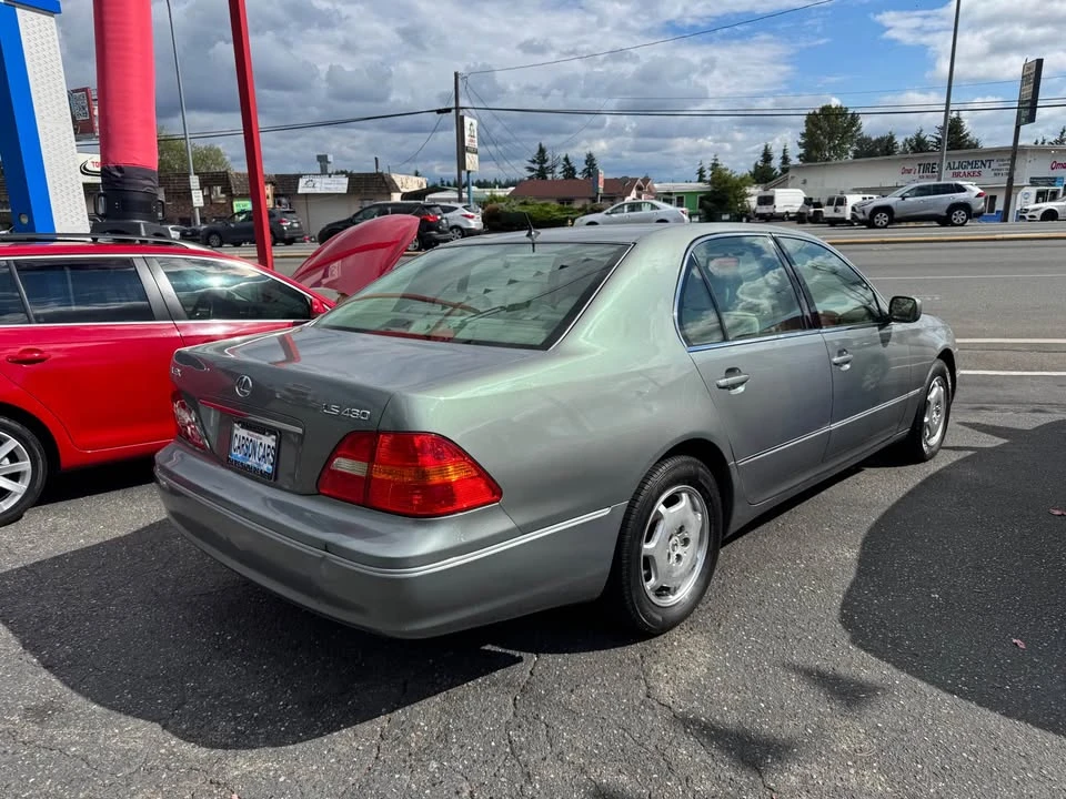 2002 Lexus LS 3rd Gen - Image 4 of 12