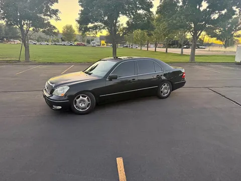 2002 Lexus LS 430 Sedan 4D