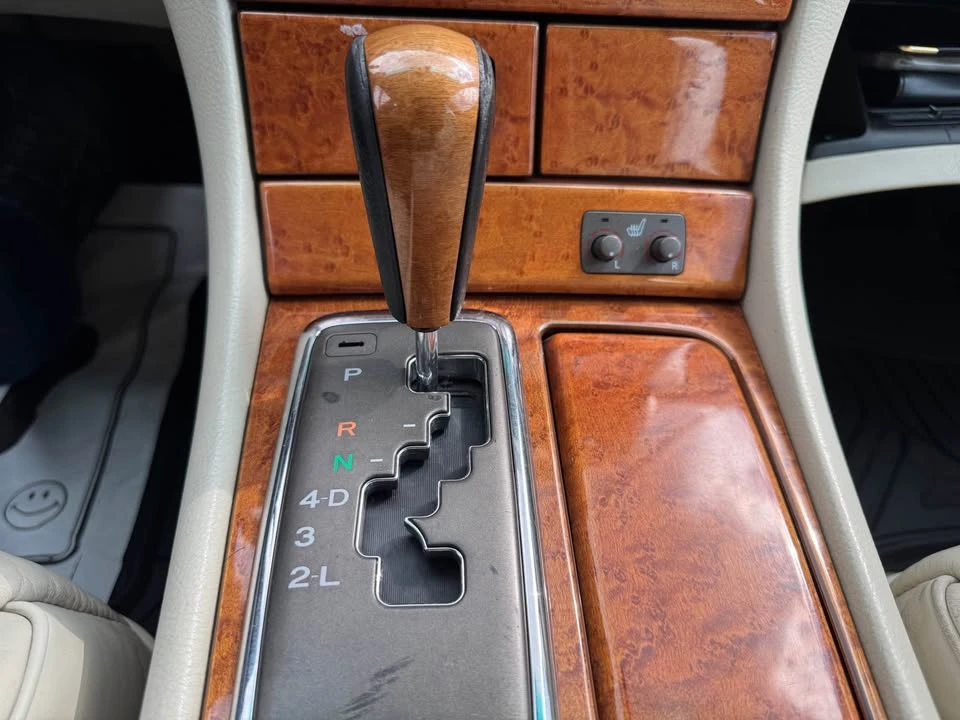 2002 Lexus LS 3rd Gen - Image 12 of 12