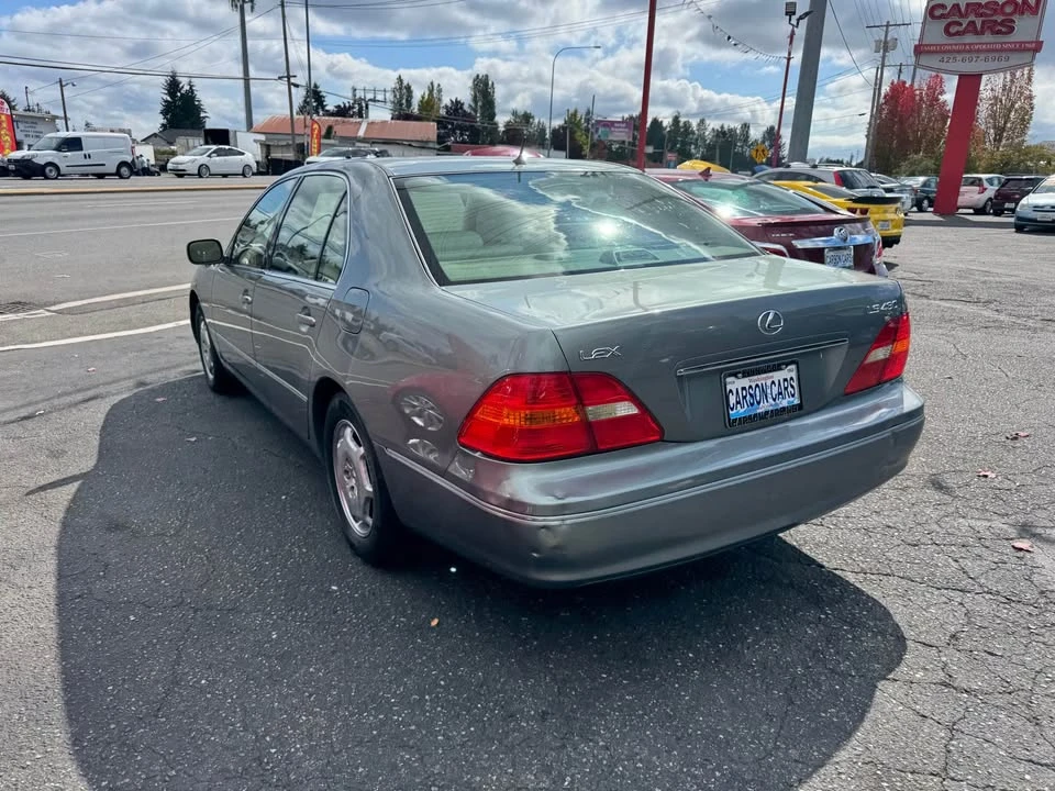 2002 Lexus LS 3rd Gen - Image 6 of 12