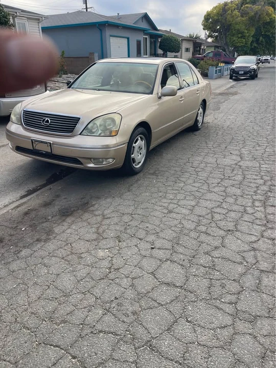 2002 Lexus LS 3rd Gen - Image 3 of 7