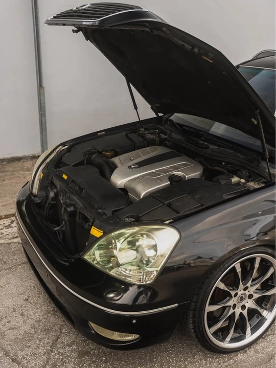 2002 Lexus LS 3rd Gen - Image 2 of 20