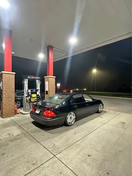 2002 Lexus LS 430 Sedan 4D