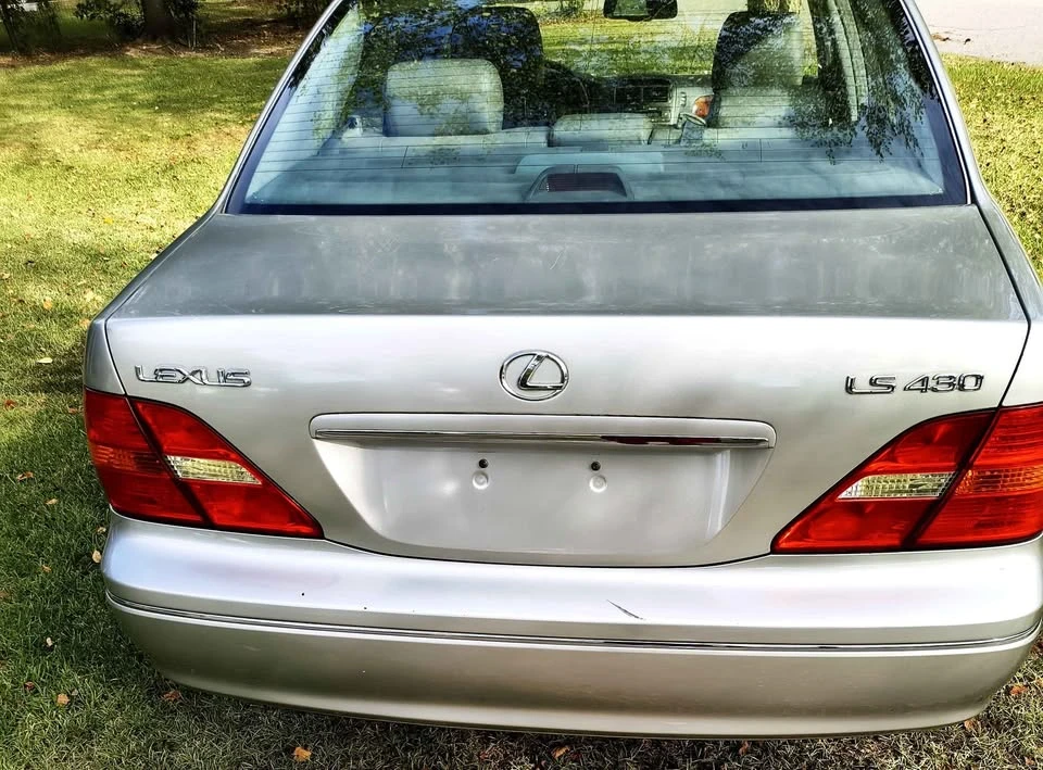 2002 Lexus LS 3rd Gen - Image 5 of 5